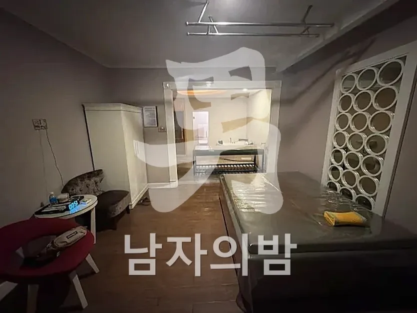 나트랑 체리 스파 코스 안내와 예약 상담 공간