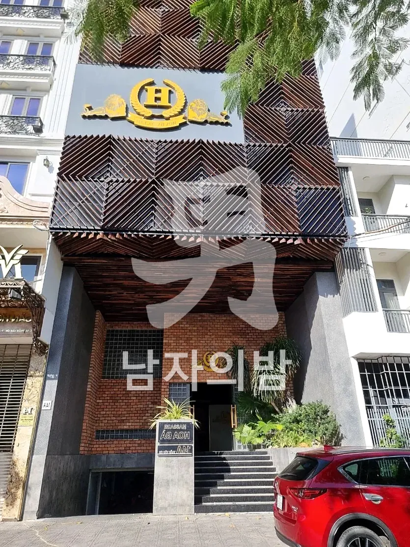 나트랑 화다 마사지 로비 대기 공간 분위기