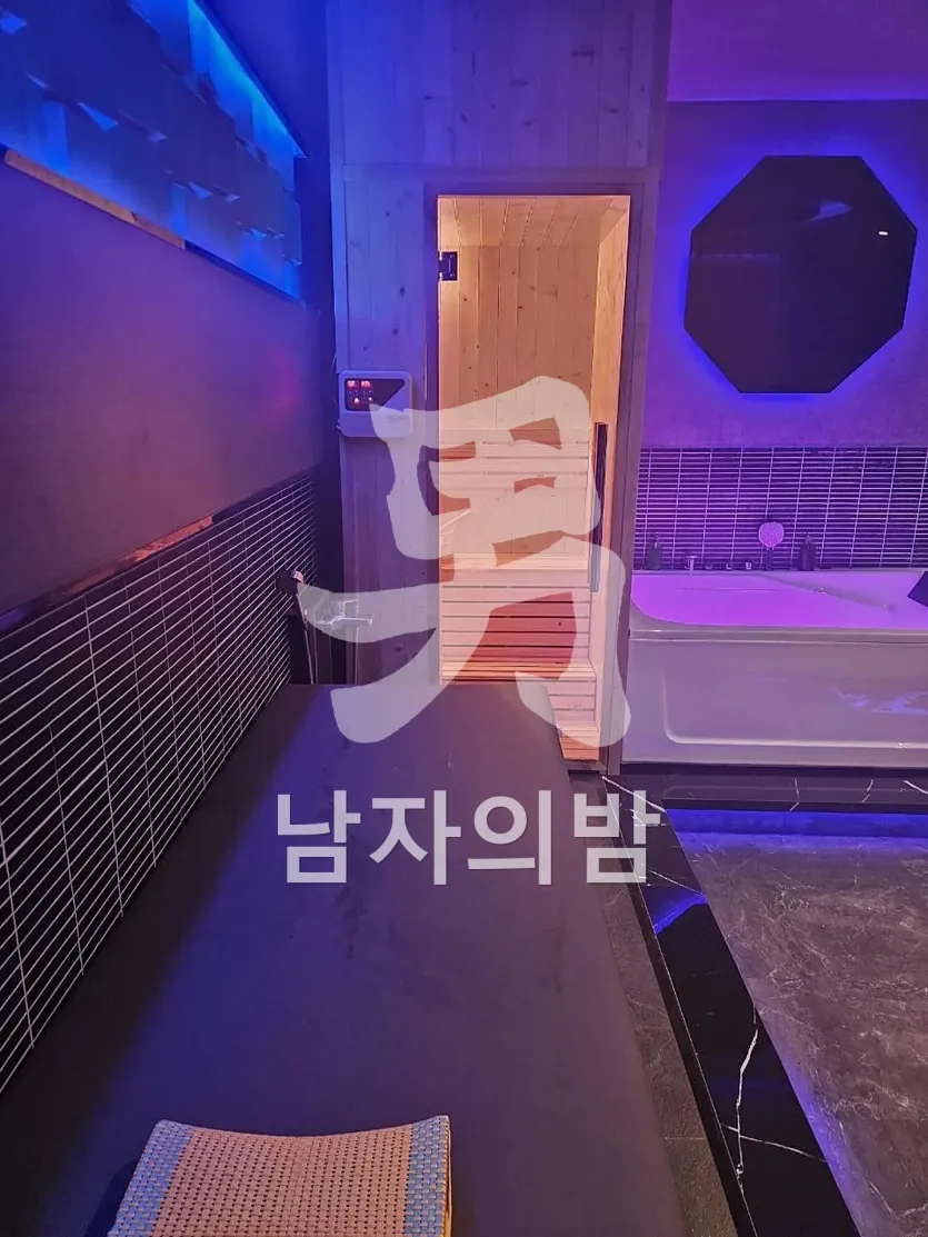 나트랑 나우 스파 신축 시설 복도와 룸 입구